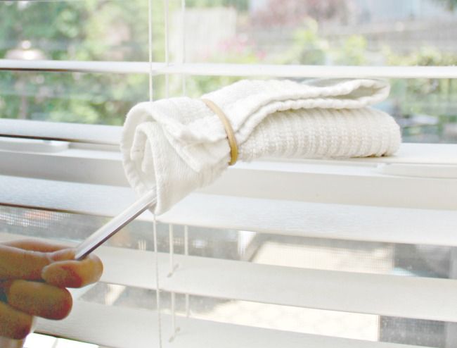 Refresh Your Blinds With A Simple Home Mixture