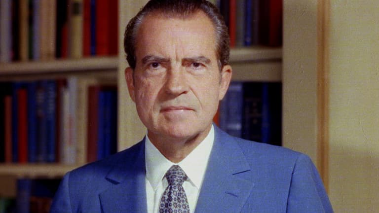 Richard Nixon – Searchlight